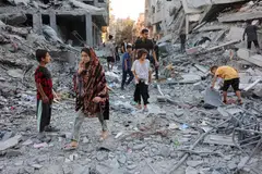 Serangan balas dan berterusan Israel ke atas Gaza telah membunuh  sekitar 40,000 rakyat Palestin dan memusnahkan hampir sepenuhnya wilayah yang terkepung itu sejak perang meletus pada 7 Oktober.