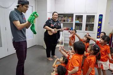 Orang ramai boleh menyertai pelbagai aktiviti menarik di acara Raikan Ilmu@Heartlands.
