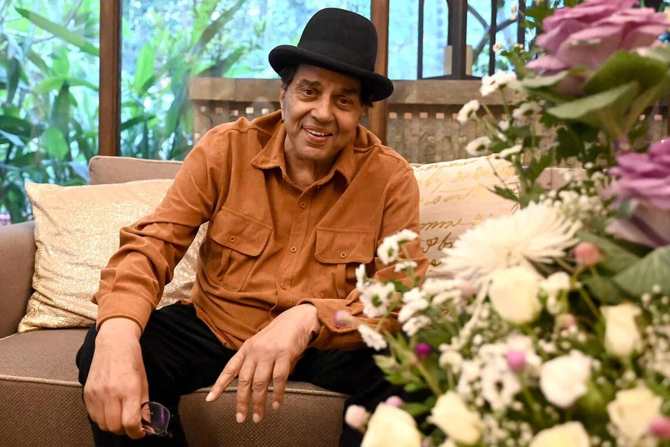 Dharmendra, Bollywood, meninggal dunia 