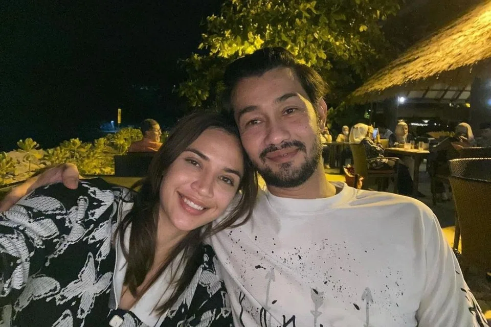 Diana Danielle (kiri) bertekad ingin memfailkan perceraian buat kali kedua setelah merujuk dengan suaminya, Farid Kamil, pada September 2023, tetapi enggan menjelaskan sebabnya demi ketenangan dan privasi.
