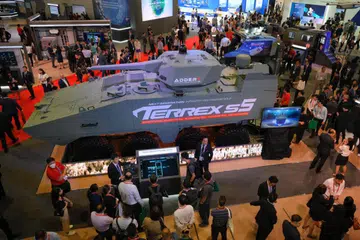 Terrex s5 merupakan kenderaan tempur infantri boleh ditukar untuk kegunaan operasi amfibia.