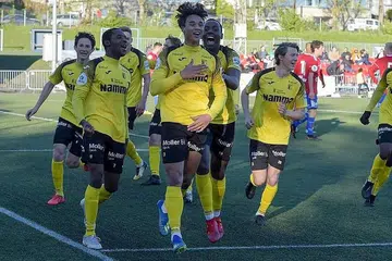 GOL KEMENANGAN: Ikhsan Fandi (tengah) meraikan gol kemenangan Raufoss yang dijaringkan pada minit terakhir perlawanan menentang Skeid Fotball Ahad lalu. - Foto MARIUS MYKLESET