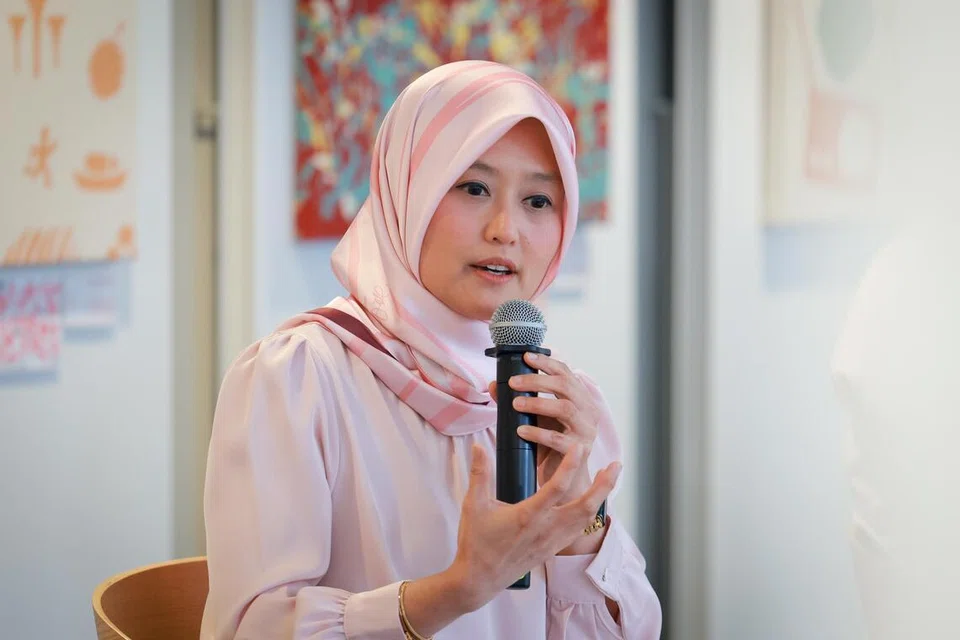 Kakitangan barisan hadapan, poliklinik, latihan sokong individu keperluan intelektual, Rahayu