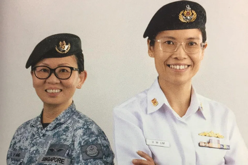 LINDUNGI UDARA DAN PERAIRAN NEGARA: ME3 Ang Lay Yim (kiri), ialah jurulatih kanan di Sekolah Rangkaian, C2 dan Pertahanan Udara dan Institut Latihan Kejuruteraan Udara, manakala SLTC Lim Huay Wen (kanan) kini mengetuai penyelidikan tentera laut di Jabatan Risikan Tentera Laut. - Foto MINDEF