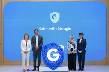 Sidang kedua ‘Safer With Google’ (Lebih Selamat Dengan Google) yang diadakan pada 15 Ogos, dihadiri (dari kiri) Naib Presiden, Kepercayaan & Keselamatan Google, Cik Laurie Richardson; Pengarah Urusan Google Singapura, Encik Ben King;  Menteri Negara (Perhubungan dan Penerangan merangkap Kesihatan), Cik Rahayu Mahzam; dan Naib Presiden, Platform & Peranti, Kerjasama di rantau Asia Pasifik (Apac), Cik Karen Teo.
