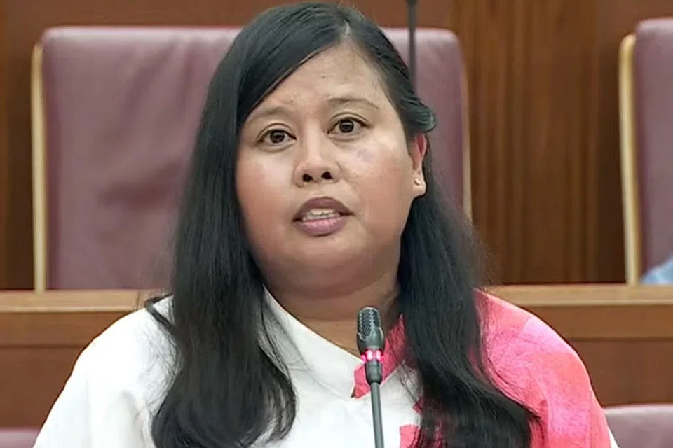 CIK MARIAM JAAFAR: Kongsi keprihatinannya tentang kos kehidupan yang kian meningkat.