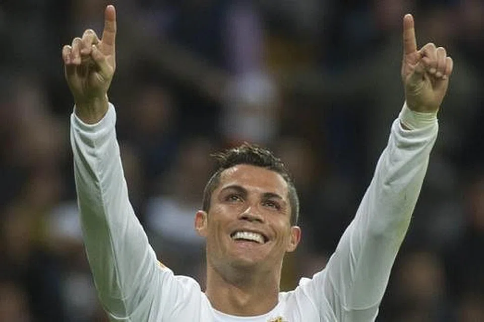 RONALDO: Tidak memberikan gambaran jelas mengenai kelab pilihannya pada masa depan. - Foto AFP
