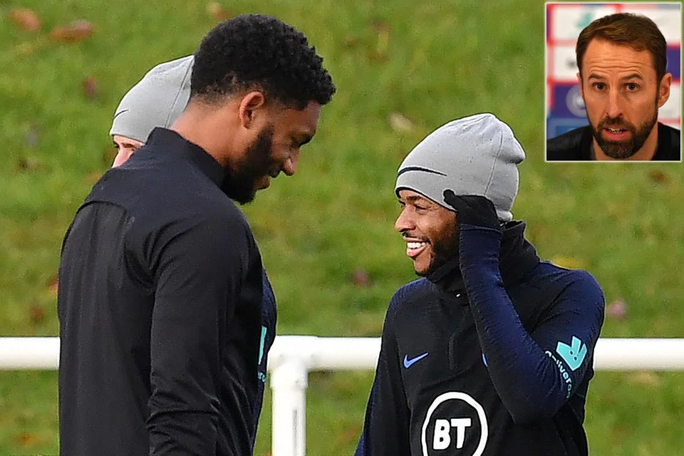 BERBAIK SEMULA: Gomez (kiri) dan Sterling menghadiri latihan pasukan England kelmarin menjelang perlawanan England menentang Montenegro hari ini. Gambar sisipan ialah Gareth Southgate. - Foto-foto AFP