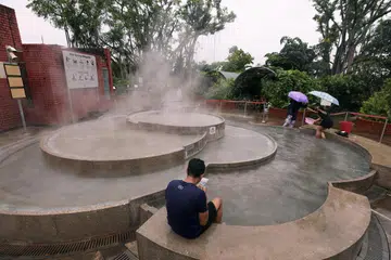 TENAGA GEOTERMA YANG BERPOTENSI: Taman Air Panas di Sembawang dan Pulau Tekong mempunyai potensi geoterma.