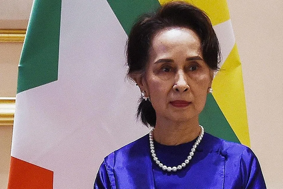 PEMIMPIN DEMOKRASI MYANMAR: Cik Aung San Suu Kyi, 77 tahun, yang telah dijatuhi hukuman penjara 26 tahun oleh Mahkamah Myanmar setelah disabit atas pelbagai kesalahan tahun ini, berdepan hukuman penjara yang panjang sekiranya didapati bersalah atas lima tuduhan rasuah yang dihadapinya.