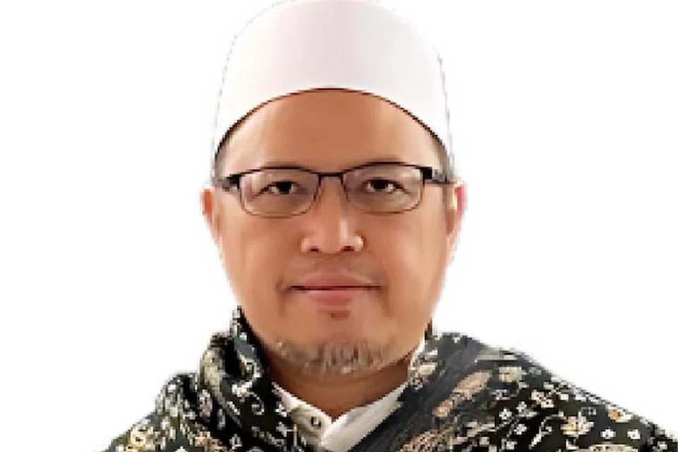 Penulis, Ustaz Ahmad Shamsuddin Ahmad.