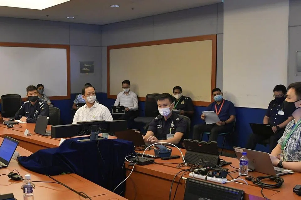 Disebabkan sekatan Covid-19 yang tidak membenarkan perhimpunan kumpulan besar, agensi-agensi tersebut menyelaraskan latihan tersebut dengan menggunakan alat persidangan video.