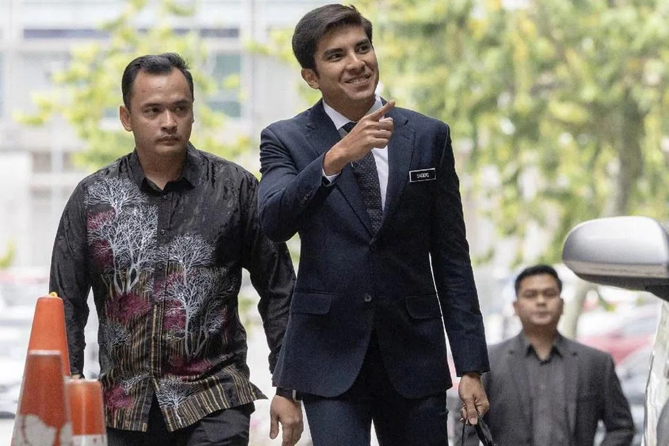 Prosiding rayuan Ahli Parlimen Muar (Johor), Syed Saddiq Syed Abdul Rahman (depan), bagi mengetepikan hukuman penjara tujuh tahun, dua rotan dan denda RM10 juta selepas didapati bersalah dalam kes subahat pecah amanah, salah guna harta dan pengubahan wang dana politik RM1 juta ditangguhkan ke 17 April depan.