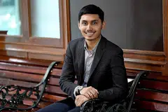 SIKAP MURNI: Islam, menurut Ustaz Mohammad Syazwan El Rani Mohammad (atas). meletakkan tuntutan murni buat individu Muslim untuk bersikap baik kepada jiran tetangga, sebagai tanda khidmatnya kepada Allah swt. - Foto BH oleh KHALID BABA