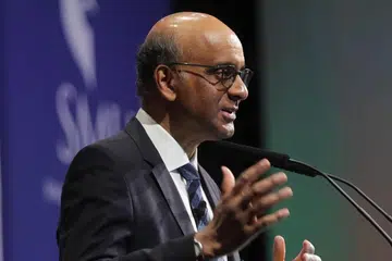 ENCIK THARMAN SHANMUGARATNAM: Menteri Kanan merangkap Menteri Penyelaras bagi Dasar Sosial. - Foto fail