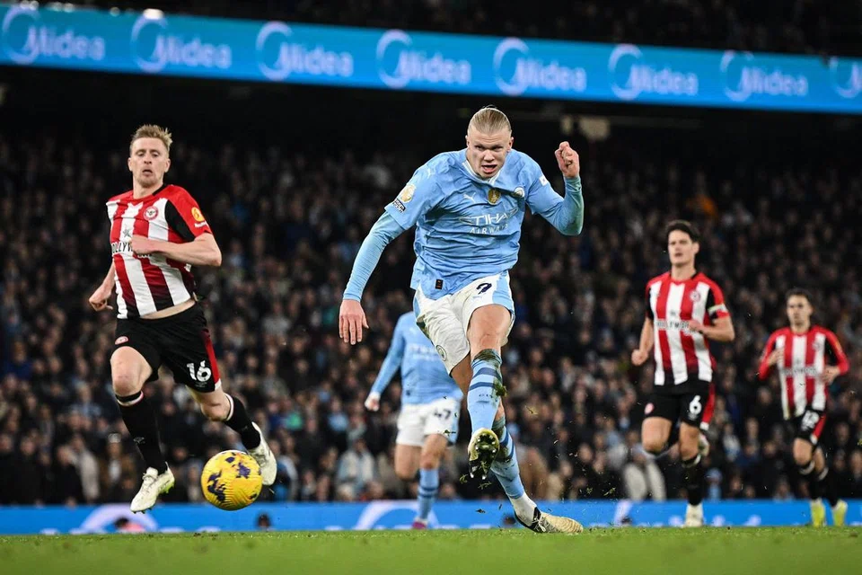 Penyerang Manchester City, Erling Haaland, menjaringkan gol tunggal perlawanan untuk membantu City menang 1-0 ke atas Brentford.