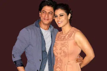 HAMPIR TINGGALKAN INDUSTRI: Kajol (kanan) hampir tinggalkan industri lakonan setelah terasa lelah dan menyesal tidak mendengar nasihat Shah Rukh Khan untuk mencuba teknik lakonan baru.
