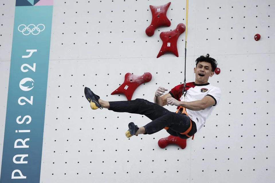 Veddriq Leonardo menyumbang pingat emas bersejarah Sukan Olimpik buat Indonesia apabila memenangi kategori kepantasan dalam sukan memanjat di temasya Olimpik Paris 2024.