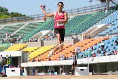 Atlet para lompat jauh Singapura, Suhairi Suhani, bertanding di Kejohanan Atletik Para Dunia di Kobe, Jepun. 
