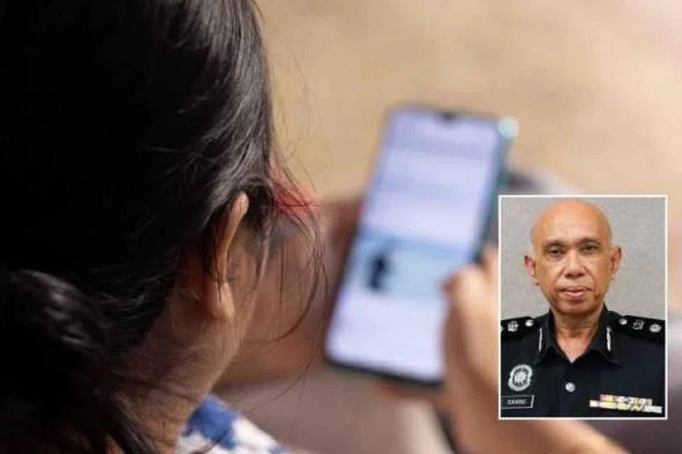 Seorang pempengaruh media sosial maut dipercayai akibat tekanan kerana buli siber. Gambar sisipan ialah Ketua Polis Daerah Sentul, Penolong Pesuruhjaya Ahmad Sukarno Mohd Zahari.