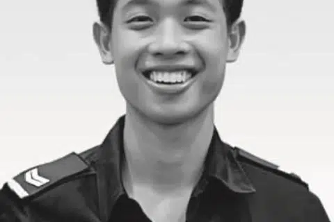 MENDIANG EDWARD GO: Anggota NSF berusia 19 tahun ini rebah semasa memadamkan kebakaran di Henderson Road pada Disember 2022 dan kemudian meninggal dunia di hospital.