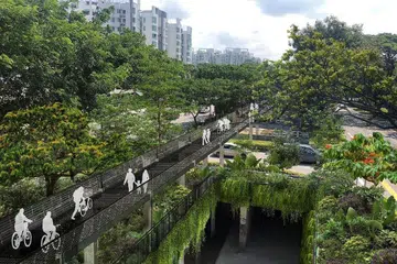 KEMUDAHAN 'MENGHIJAU': Gambaran artis ini menunjukkan laluan berterusan yang menghubungkan Taman Tasik Jurong, Taman Bunga Singapura dan Gardens by the Bay. - Foto NParks
