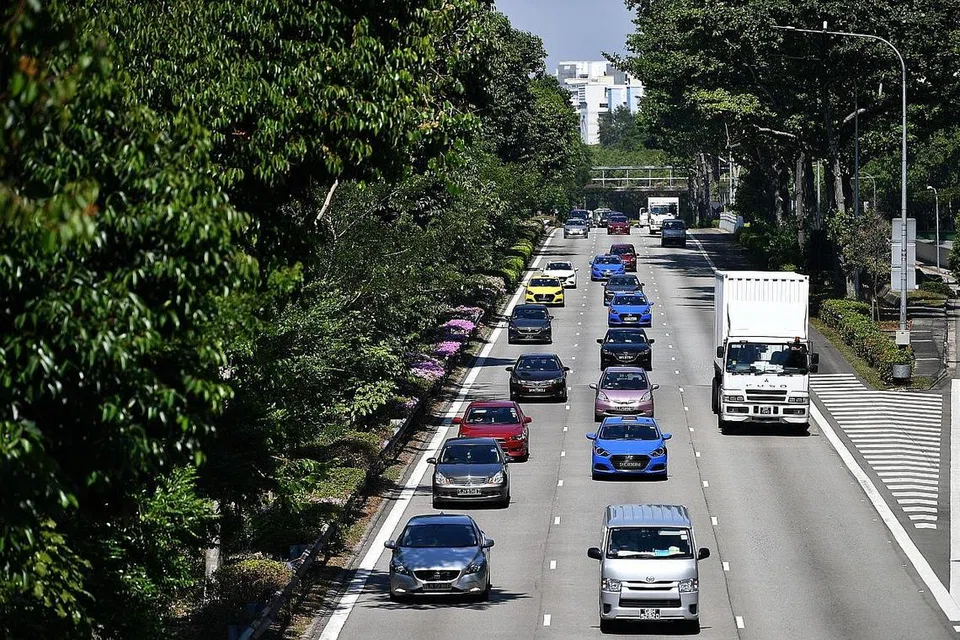INFLASI PENGANGKUTAN PRIVET NAIK: Kenaikan inflasi pengangkutan privet dan penurunan lebih kecil kos barangan runcit serta tempat tinggal menyebabkan inflasi keseluruhan meningkat bulan lalu. - Foto fail