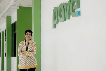 LEBIH KESEDARAN: Pave menerima 3,140 kes keganasan keluarga tahun lalu, naik daripada 2,184 kes dua tahun lalu. Peningkatan itu kerana lebih ramai orang sedar tentang cara mendapatkan bantuan, dan karyawan seperti polis, hospital dan sekolah semakin merujuk kes - bukti kesedaran yang kian meluas, kata pengarah eksekutif Pave, Dr Sudha Nair (kanan). - Foto fail