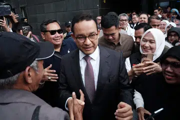 Pasukan guaman, Encik Anies Baswedan, berharap Mahkamah Perlembagaan berani membuat keputusan dengan adil demi menegakkan demokrasi di Indonesia.