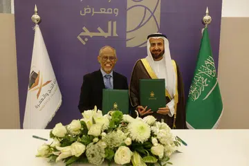 Menteri Bertanggungjawab bagi Ehwal Masyarakat Islam, Encik Masagos Zulkifli Masagos Mohamad (kiri) bersama Menteri Haji dan Umrah Arab Saudi, Dr Tawfiq Al-Rabiah, menandatangani perjanjian haji bagi musim haji 2025.