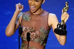 KINI SEMAKIN CERGAS: Usia Halle Berry sudah menjangkau 51 tahun, namun beliau dikatakan lebih cergas dan pantas serta lebih sihat pada masa ini. - Foto REUTERS