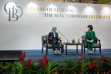 SUARA WANITA: Puan Halimah Yacob mengangggap penyertaan wanita dalam lembaga pengarah sebagai pengukur sejauh mana masyarakat menghargai sumbangan wanita dan sama ada sumbangan ini dilihat sama dengan sumbangan lelaki.