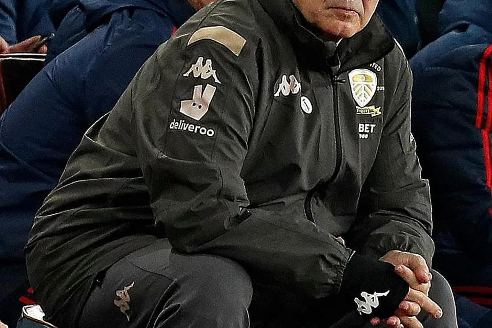 MARCELO BIELSA: Jurulatih terkini Leeds United asal Argentina ini berjaya meletakkan Leeds di tangga teratas Liga Championship biarpun berkongsi mata dengan West Bromwich Albion F.C, yang berada di tangga kedua, dan menikmati kelebihan sembilan mata daripada kelab di tempat ketiga, Brentford, sejak permulaan 2020. - Foto AFP