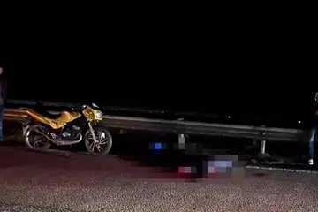 KEMATIAN: Muhammad Hafiz Azizi Mustafa Kamal, 20 tahun, dalam perjalanan dari arah Kampung Sri Bandi Kijal di Kemaman menghala ke madrasah di Kampung Bukit Bading di Ajil dengan menunggang motosikal jenis skuter.