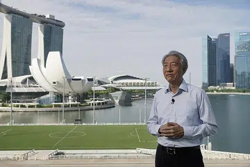 SIARAN NASIONAL: Dalam ucapannya Menteri Kanan Encik Teo Chee Hean merumuskan cabaran luaran yang perlu ditangani Singapura dan peri penting warga membina daya tahan ekonomi dan sosial dalam mengharungi pelbagai cabaran itu. - Foto MCI
