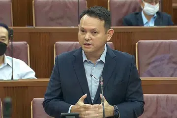 ENCIK ZAQY MOHD