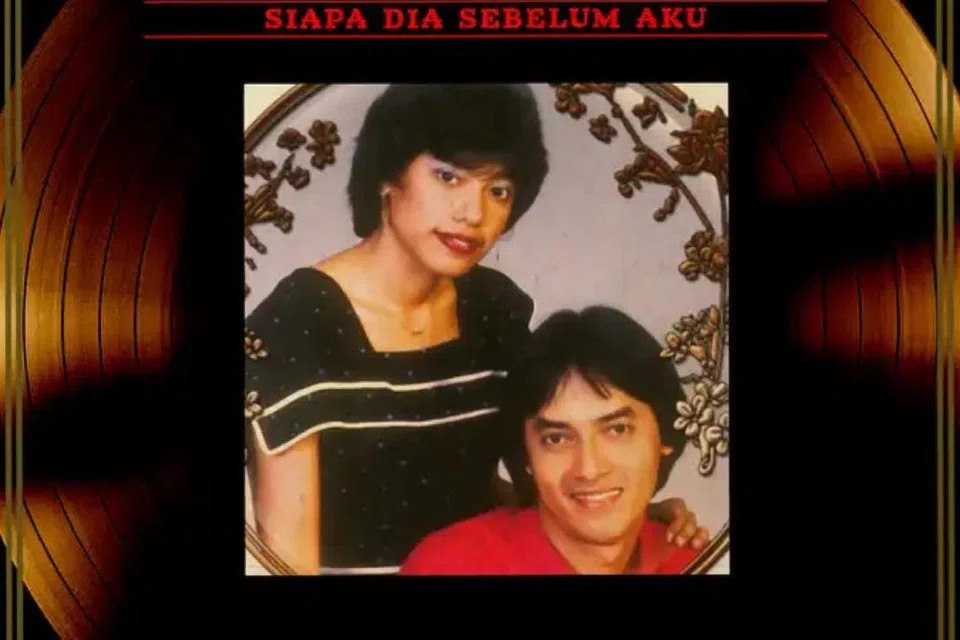 ‘Siapa Dia Sebelum Daku’, yang sudah distrim sebanyak 582,000 kali di wadah penstriman Spotify, merupakan antara lagu terkenal dan malar segar Roy & Fran.