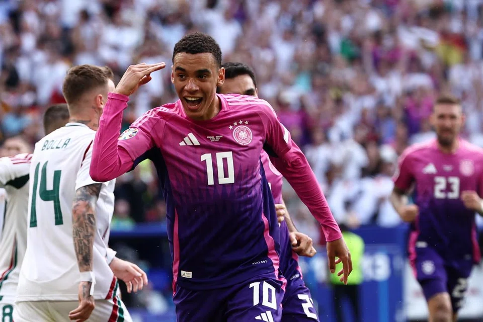 Pasukan Jerman, yang sudah melayakkan diri ke pusingan kalah mati, mungkin merehatkan beberapa pemain utama seperti bintang muda, Jamal Musiala, yang telah menjaringkan dua gol dalam dua perlawanan dan merupakan pemain menyerlah dalam Euro 2024 sejauh ini.