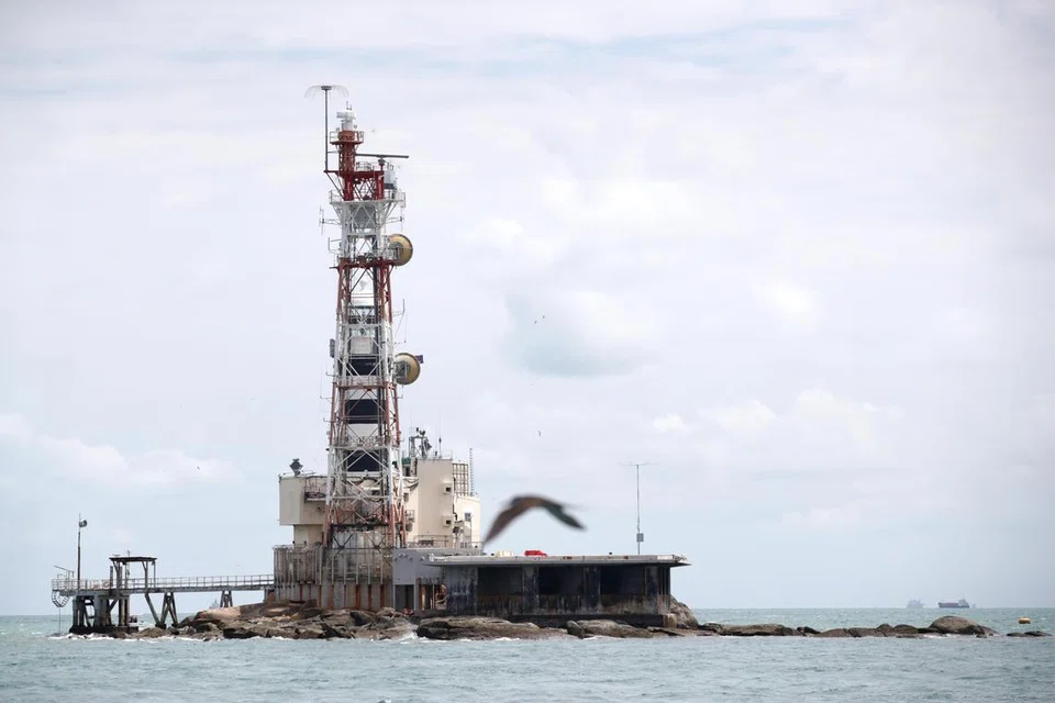 TIDAK JEJAS HUBUNGAN DUA HALA: Mahkamah Keadilan Antarabangsa menganugerahkan kedaulatan ke atas Pedra Branca kepada Singapura pada 2008. 