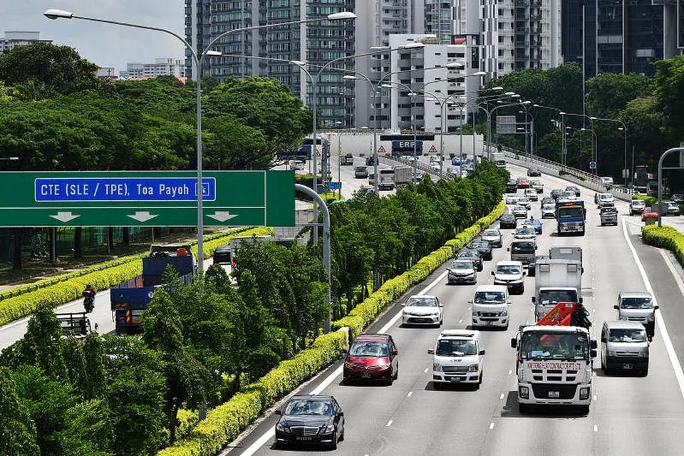 COE bagi kereta sehingga 1,600 cc atau 130 brek kuasa kuda (bhp) berharga $48,002, lebih rendah berbanding $49,640 pada dua minggu lalu.