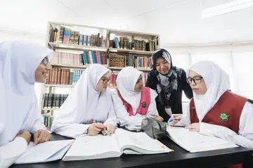 Penting mempraktikkan amalan yang pernah diajarkan oleh Rasulullah saw sejak lebih 1,400 tahun lalu – khusus amalan yang berkaitan dengan menuntut ilmu.