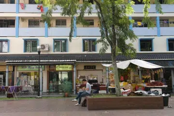Kedai kejiranan, transformasi, HDB, e-dagang, masyarakat