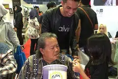 CERGAS: Alias Kadir sebagai Duta Amal kempen Ramadan TAA ikut kumpul derma orang ramai Ramadan - Foto DANA AMANAH TAA