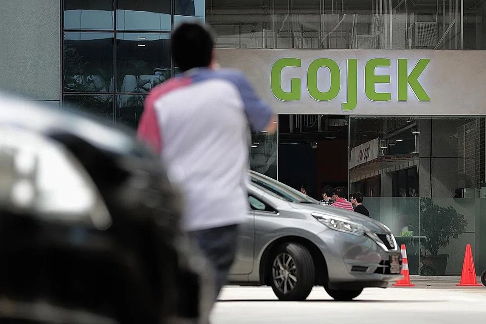 LANGKAH TEGAS: Tindakan terkini oleh Gojek sejajar dengan usaha mereka untuk menghentikan penggunaan versi aplikasi Gojek yang telah diubah. - Foto fail