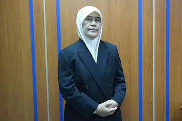CIPTA SEJARAH: Ustazah Sukarti Asmoin dipilih menjadi masyaikh semasa pengundian barisan Majlis Tertinggi Pergas baru-baru ini. - Foto PERGAS