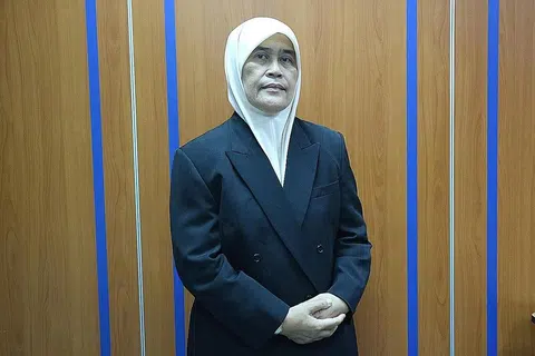 CIPTA SEJARAH: Ustazah Sukarti Asmoin dipilih menjadi masyaikh semasa pengundian barisan Majlis Tertinggi Pergas baru-baru ini. - Foto PERGAS