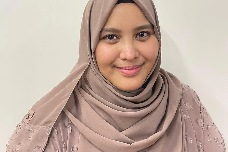 Pengarah syarikat TM Fouzy Travel and Tours Pte Ltd, Ustazah Tengku Madihah Fathiyyatul Fauziyyah Tengku Mohamad Fouzy Jumat, beriltizam menyediakan perkhidmatan cemerlang buat jemaahnya. 