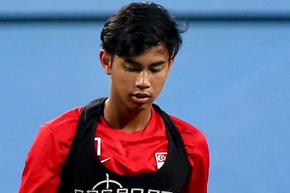 ERA BERBEZA TAPI MISI SAMA: Pemain berpengalaman, Khairul Amri dan rakannya lebih muda, Adam Swandi (gambar), antara 23 pemain yang dipilih jurulatih nasional, Bernd Stange. - Foto-foto fail