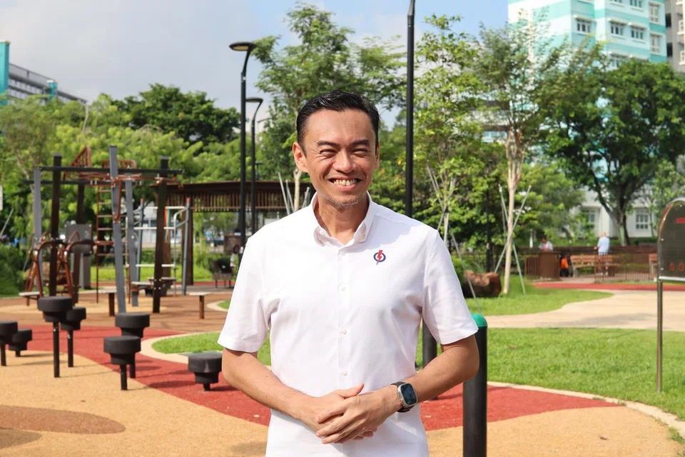 Calon Parti Tindakan Rakyat (PAP) bagi GRC Jalan Besar, Dr Wan Rizal Wan Zakariah, menjelaskan hasratnya memperluas program kesihatan, kesihatan mental dan khidmat sukarela untuk penduduk Jalan Besar, tanpa mengira usia dan pendapatan.  