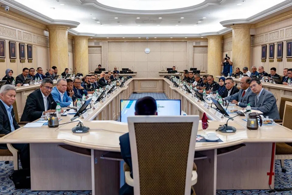 PERLU KERJASAMA RAKYAT: Selain agensi penguatkuasa, kerajaan juga memerlukan sokongan rakyat untuk memerangi isu jenayah kewangan di Malaysia.